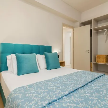 Astoria Villa *