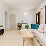 Astoria Villa