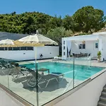 Villa Astoria Keri