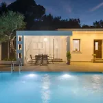 Astoria Villa Keri