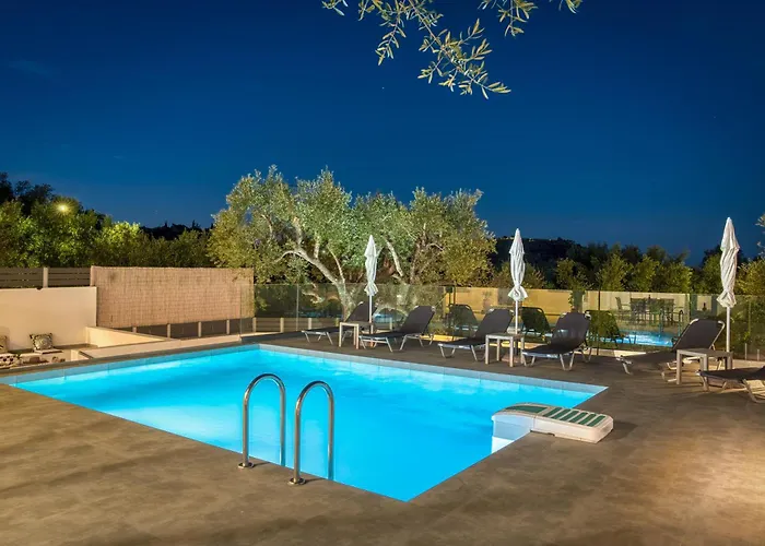 Astoria Villa *